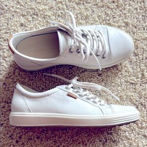 Ecco 5-5.5 Women's Soft 7 White Leather Sneakers